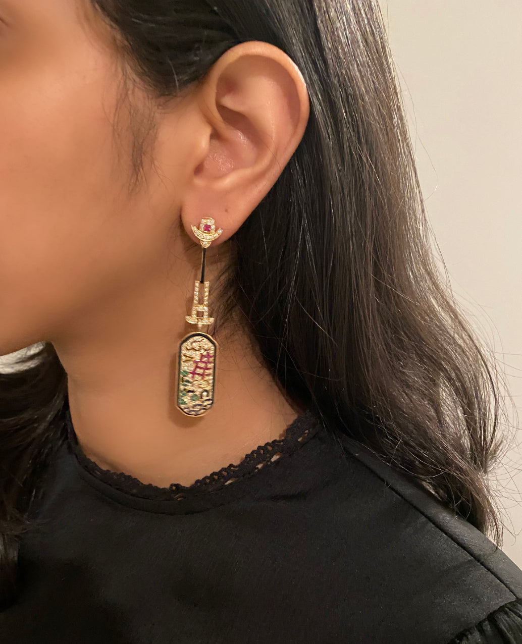 La Campagne: Art Deco Diamond Emerald and Ruby Earring image 3