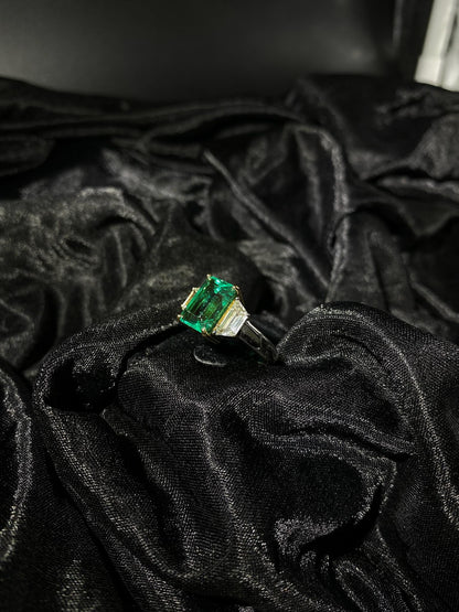 3.84 Carat Natural Columbian Minor Emerald and Diamond Ring