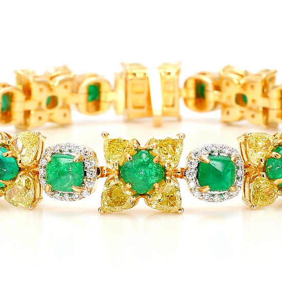 Natural Fancy 11.24 Carat Yellow Diamonds 8.18 Carat Columbian Emerald Bracelet